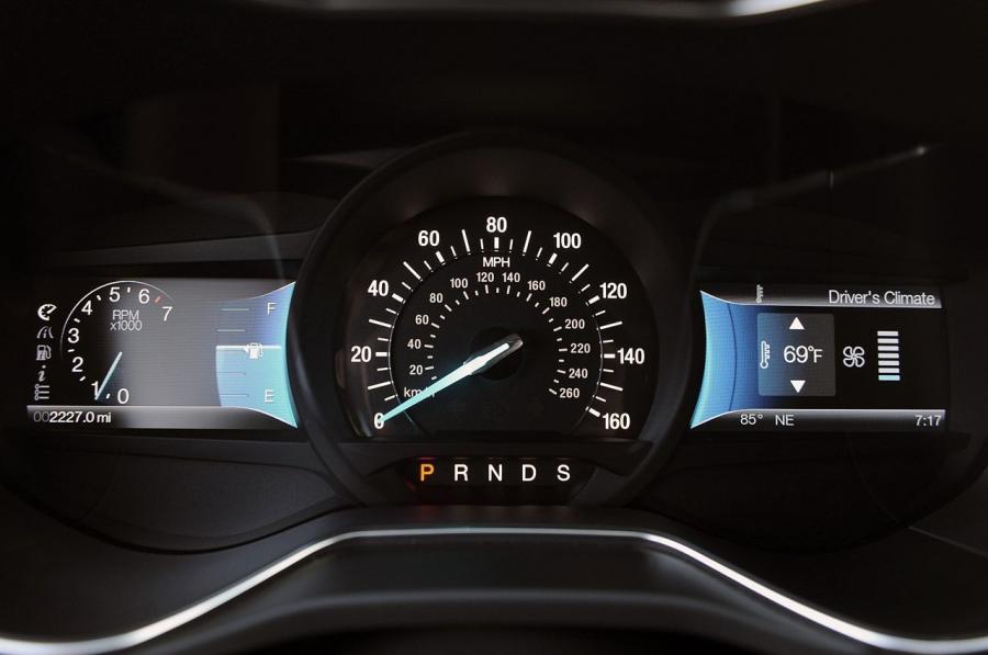  Ford Fusion 2013 года  (US) (фото 167 из 202)